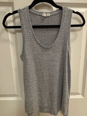NWOT GAP Xs Heather Gray Scoop Neck Ribbed Tank-flawless